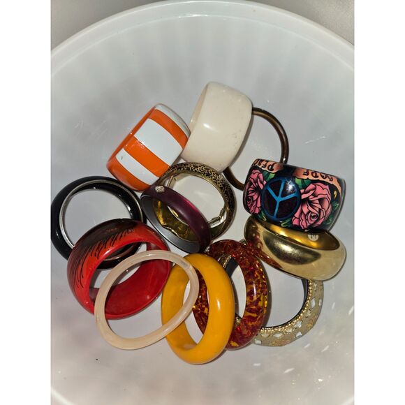 Bangles (l-2) Reseller's Mixed lot of used bangles 14 pieces - Picture 1 of 9